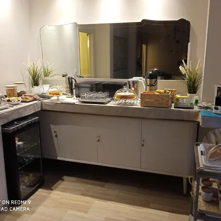 Ad Astra ベッド・アンド・ブレックファスト 4*