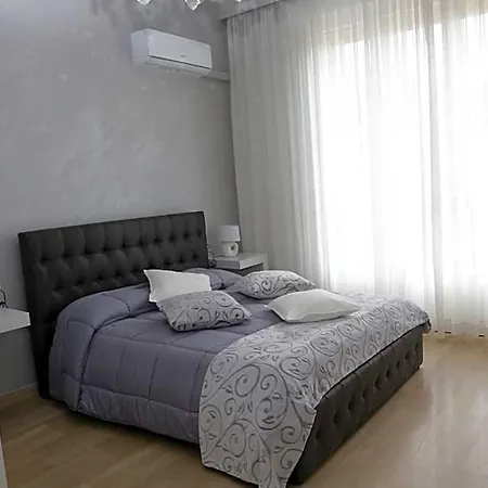 Ad Astra Bed & Breakfast 4*