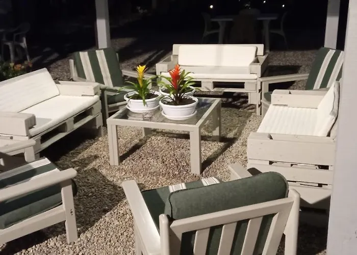 住宿加早餐酒店 Ad Astra 拉文纳